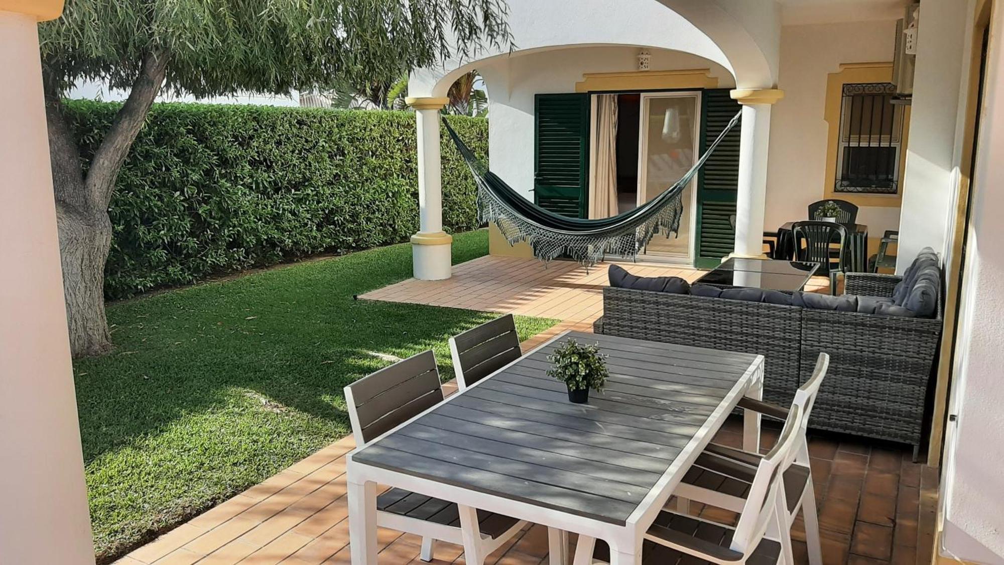 Villa White Sands - Private Oasis, Heated Pool, Beaches & Strip Nearby Albufeira Exteriör bild
